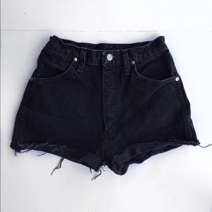 SOLD ON VINTED // Vintage high waisted shorts